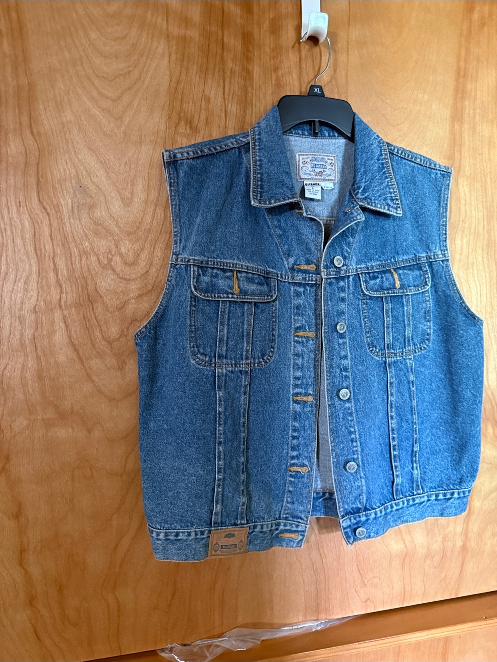 Denim vest metal button with button cinch on sides only worn one great condition